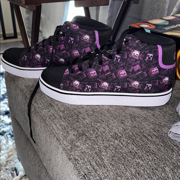 Heelys High Top Minecraft Shoes - Picture 2 of 5